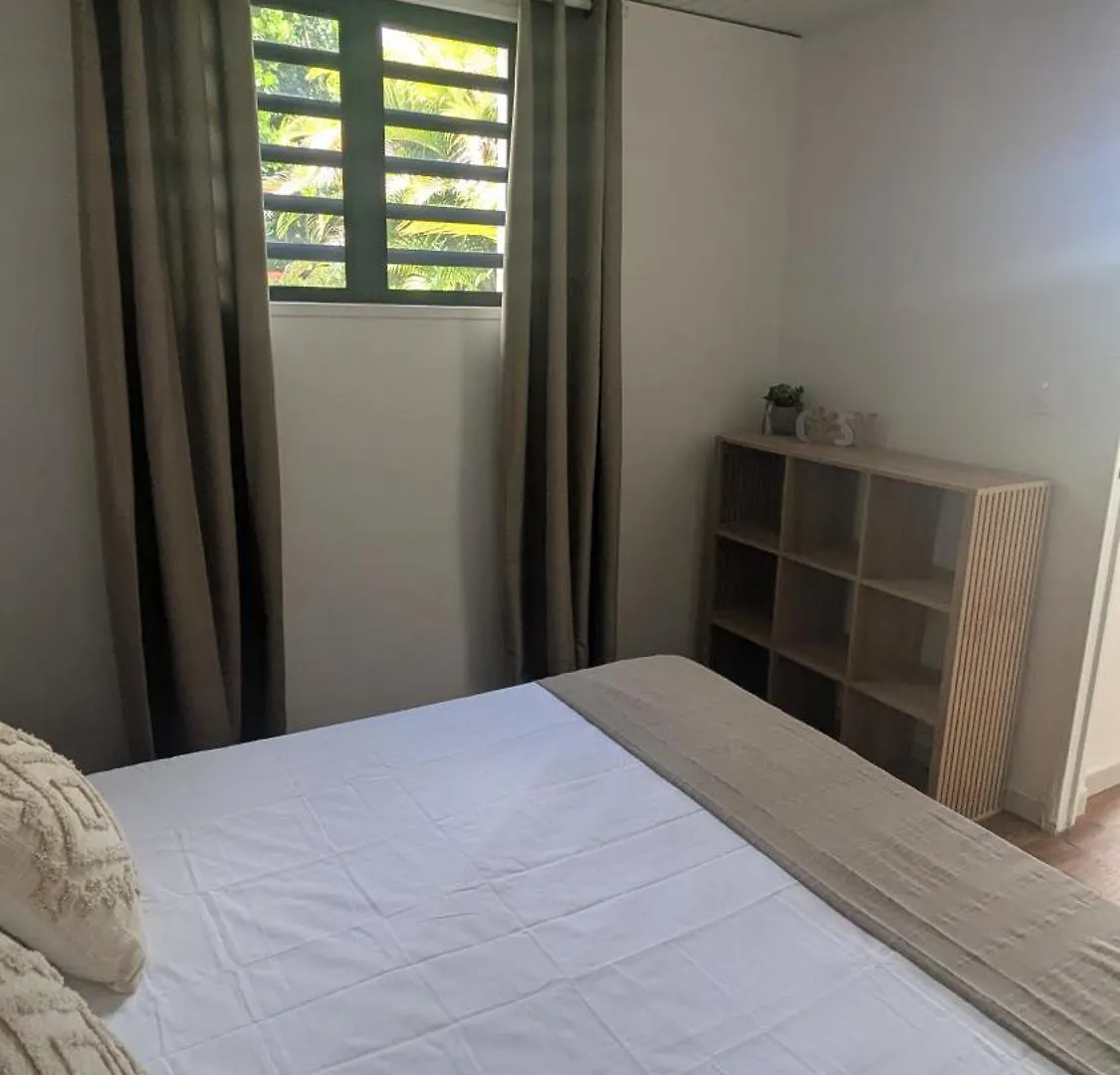 Ti Kaz Chez Anita Et Bruno F2 Proches Des Plus Belles Plages Sud De La Martinique 圣安娜 0*,  马提尼克