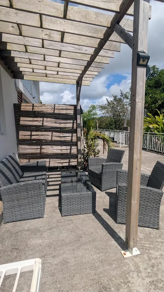 Ti Kaz Chez Anita Et Bruno F2 Proches Des Plus Belles Plages Sud De La Martinique سانت آن سانت آن
