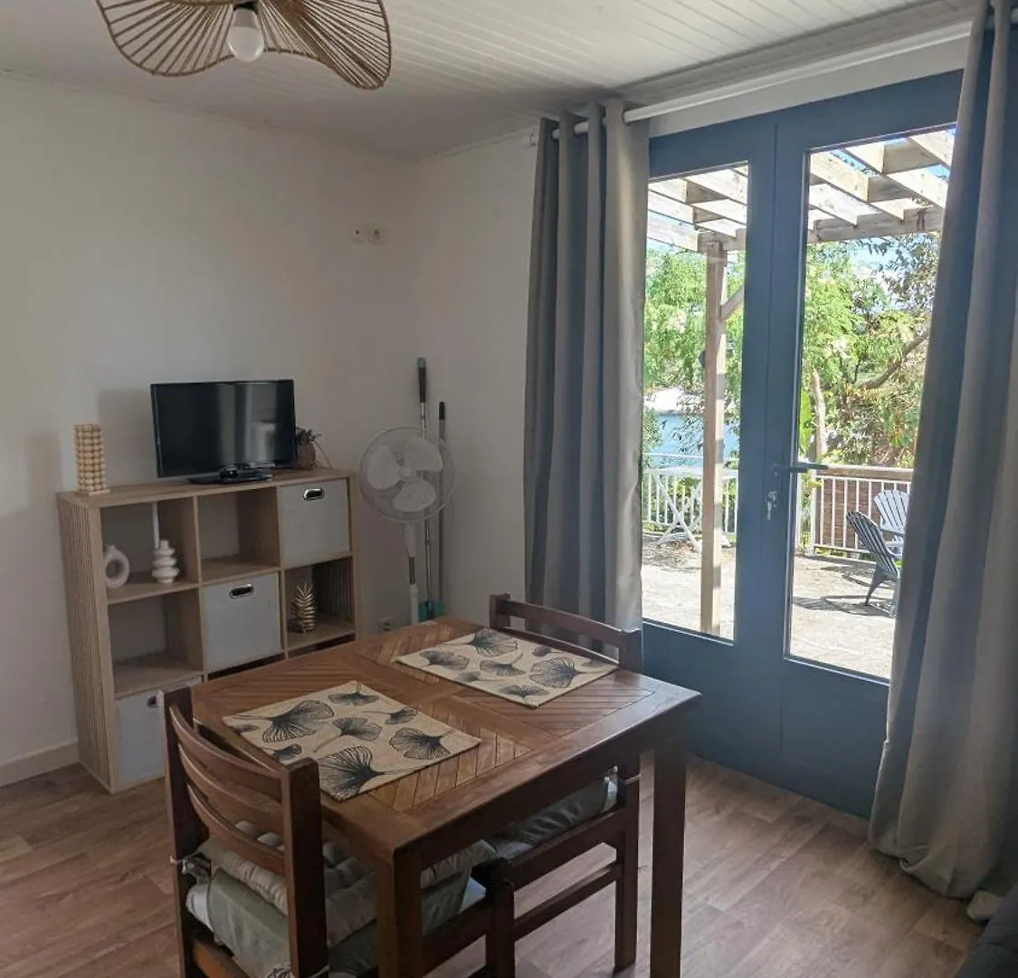شقة Ti Kaz Chez Anita Et Bruno F2 Proches Des Plus Belles Plages Sud De La Martinique سانت آن مارتينيك